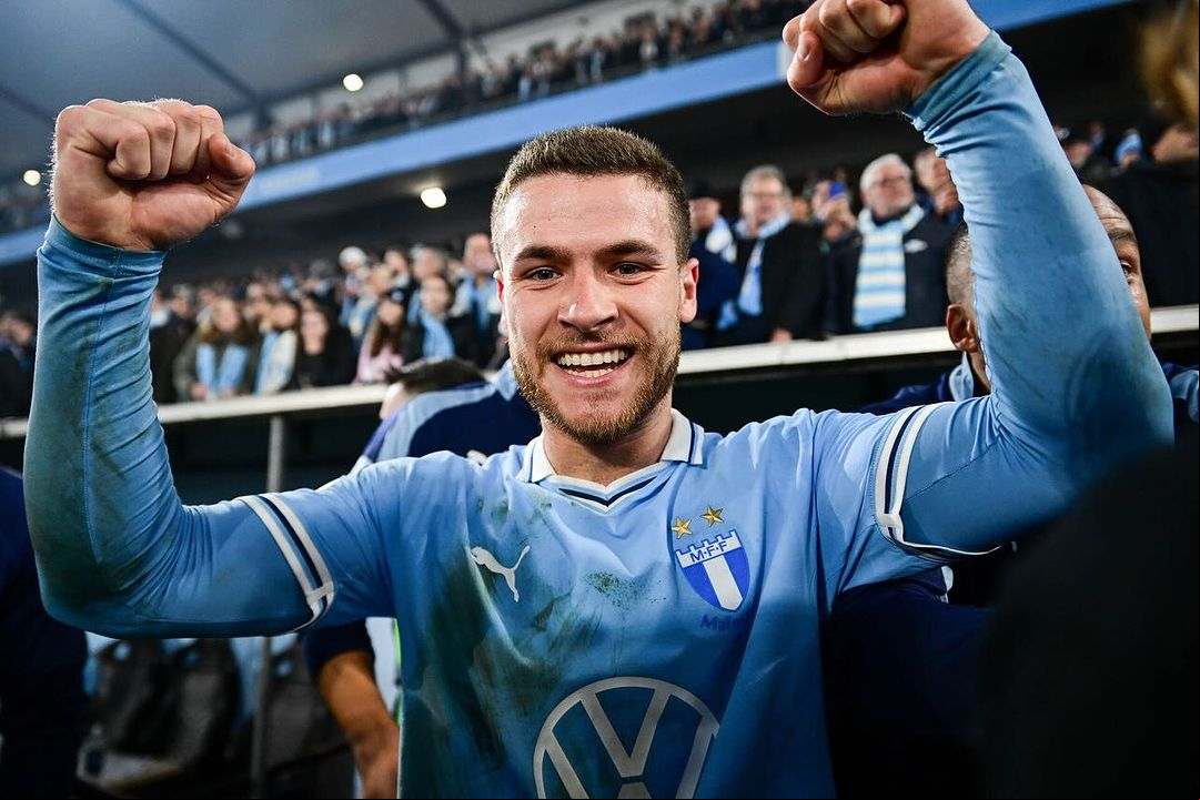 Capa Gabriel Busanello se torna Bicampeão Sueco com o Malmö