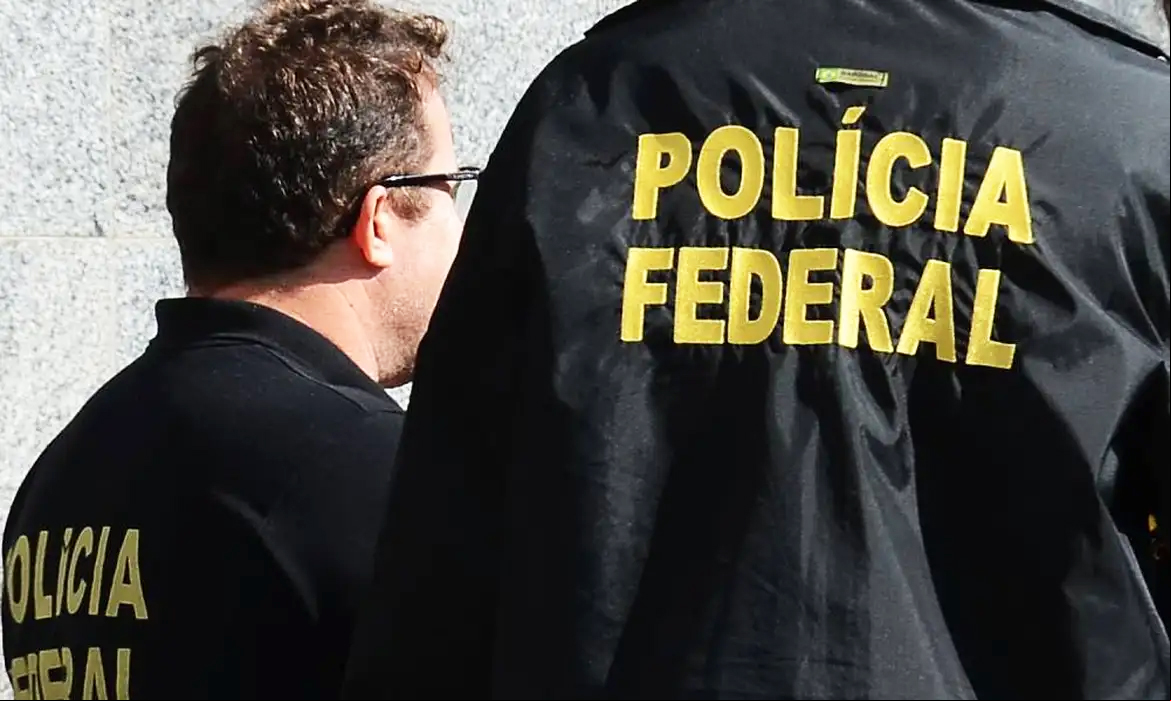 Capa PF investiga organizações criminosas que planejavam matar autoridades