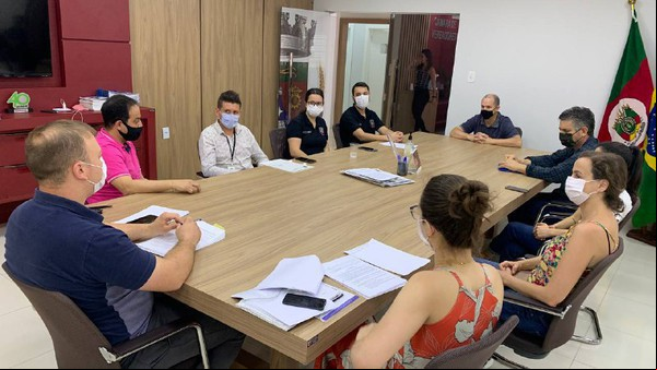 Capa Código de Posturas: vereadores e técnicos debatem cuidados com animais