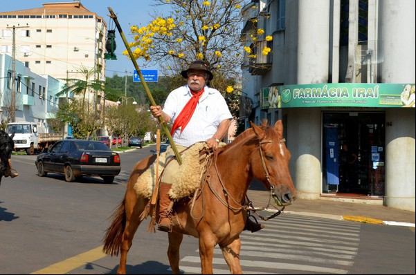 Capa Comenda Tradicionalista “Paulo Dazzi” é instituída em Iraí